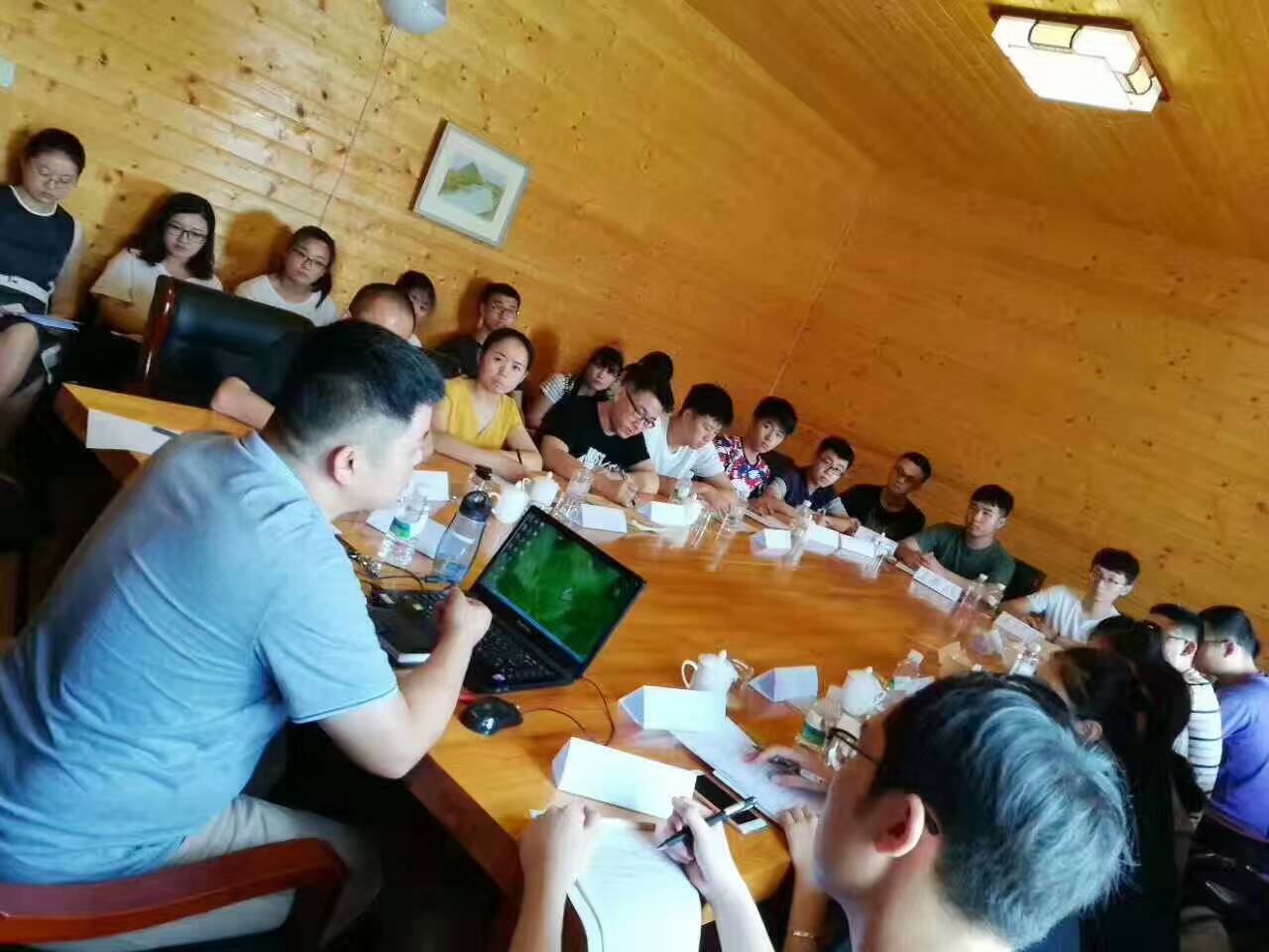 1C8B2